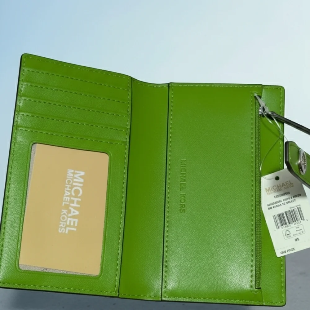 Michael Kors Greenwich Bifold Zebra Wallet - Jungle Green (NWT)